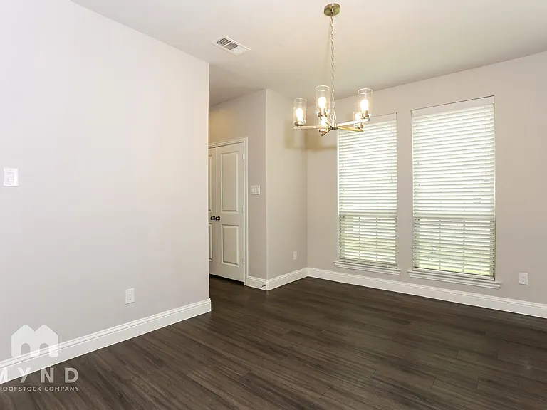 3113 Damsel Sauvage Ln — Photo 10