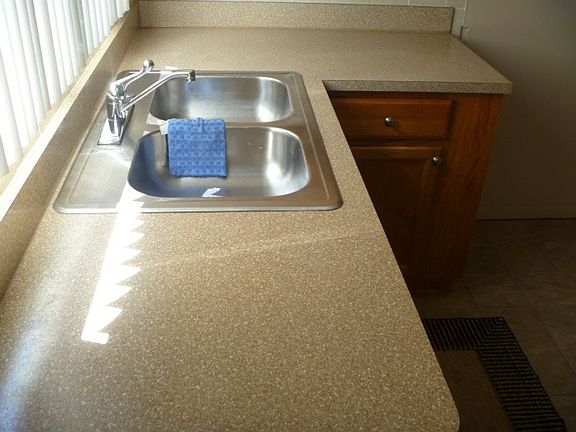 3rd image of 1519 Stewart Ave
