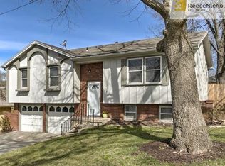 918 Elizabeth Ct, Liberty, MO 64068