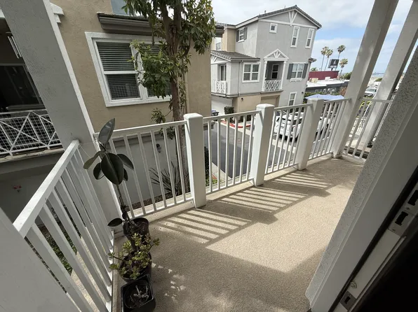 5055 Palm Point Ct, San Diego, CA 92117