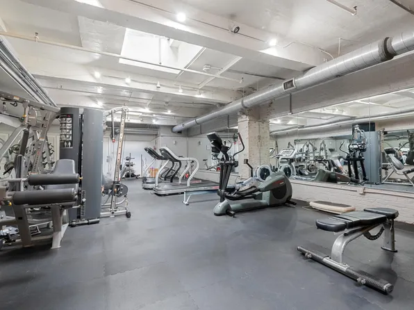 300 Communipaw Avenue image 25 of 36