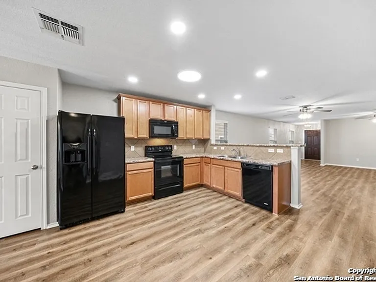 10134 Castello Cyn — Photo 11