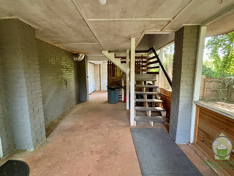 109 Buist Ave — Photo 16