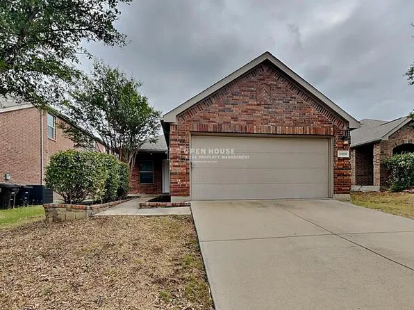 2808 Houston Wood Dr, Fort Worth, TX 76244