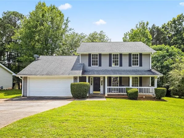 2431 Rosedale Creek Dr, Snellville, GA 30078