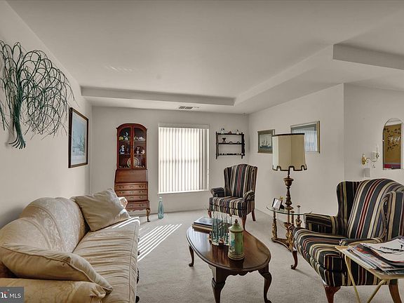 2nd image of 1375 Pershing Blvd APT 201