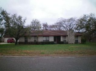 303 Sunset Dr, Burnet, TX 78611