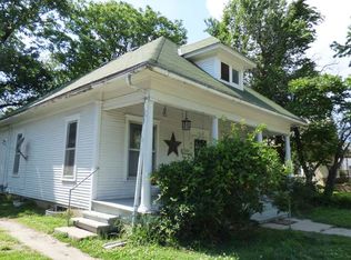 807 S Market St, Wichita, KS 67211