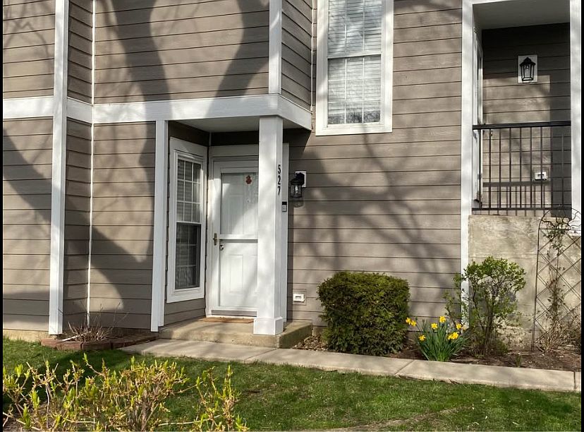 1st image of 527 Mallard Ct