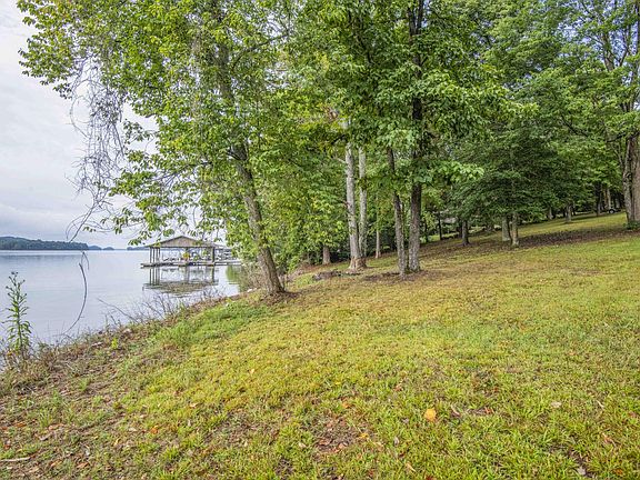 2nd image of 20 Phillips Dr Lot 20