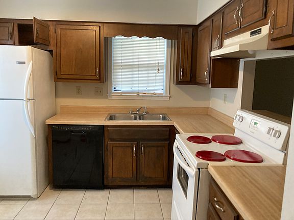 3rd image of 2309 Belin Dr