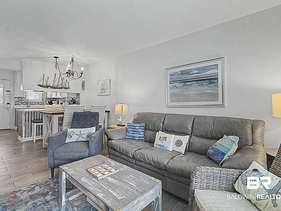 4th image of 913 W Beach Blvd #B-19