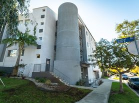 16070 Sunset Blvd, 201