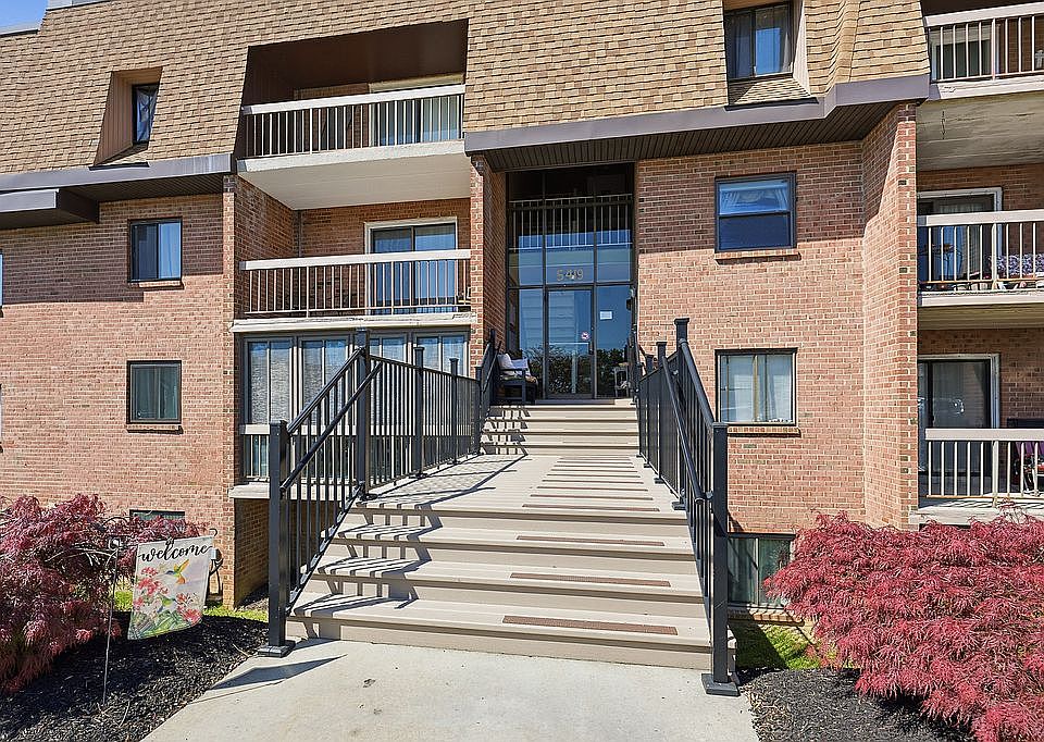 1st image of 5419 Golf View Dr APT D-4