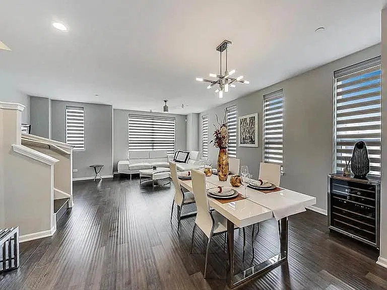 4 bed, 2120 sqft, $1,650 — Photo 1