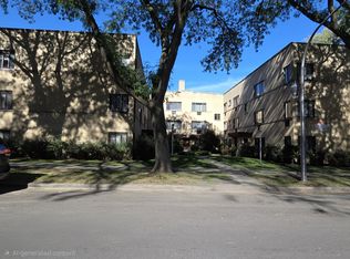 2038 W Jarvis Ave APT 3E, Chicago, IL 60645