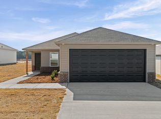 7033 Potomac Trl, Bauxite, AR 72011