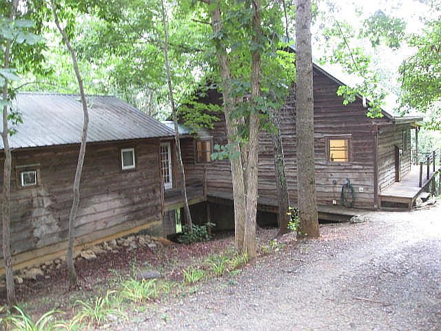 1st image of 409 Arrowood Rd