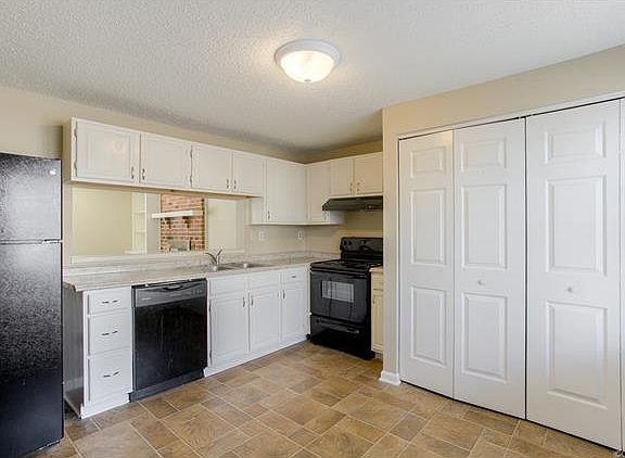 5th image of 9726 Candace Ct Unit 0
