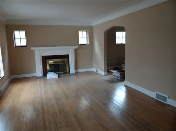 14167 Longacre St, Detroit, MI 48227