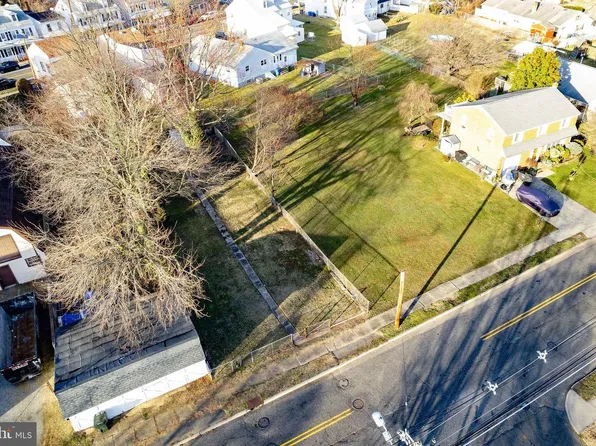 707 Columbus Rd, Burlington, NJ 08016