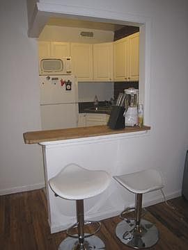 2nd image of 41 W 71st St APT 5E