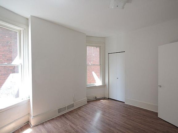 3rd image of 302 S Trenton Ave #2