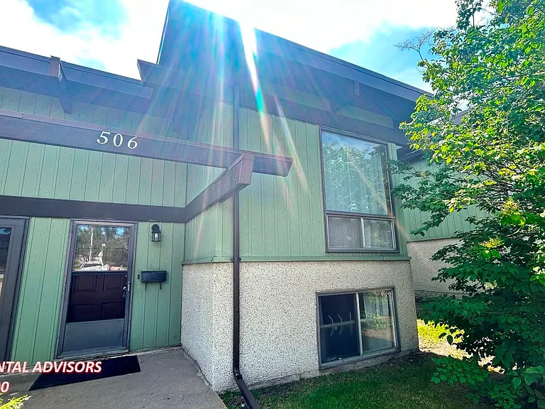 506 Lee Ridge Rd NW — Photo 1