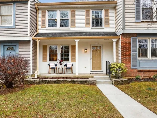 1575 Bennington Woods Ct, Reston, VA 20194