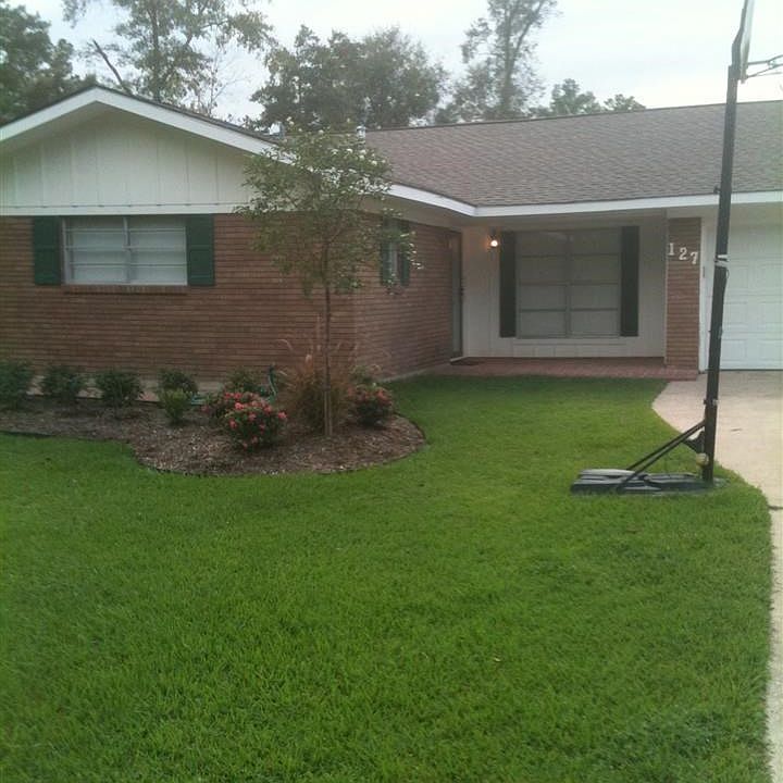 1st image of 127 Rolling Hills Dr