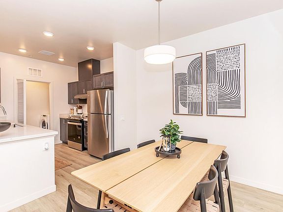 3rd image of 925 W Lathrop Rd #153