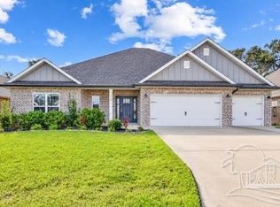5963 Cherry Hill Cir, Pace, FL 32571