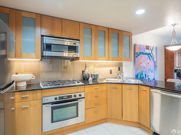 4th image of 333 1st St Unit N1006