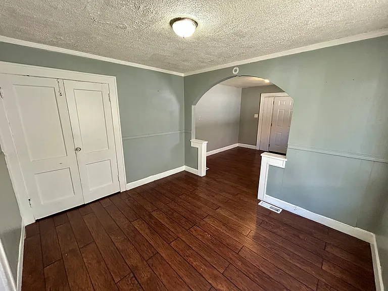 2909 Brookside Ave — Photo 17