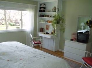 2127 Davis Ct, Rolling Meadows, IL 60008