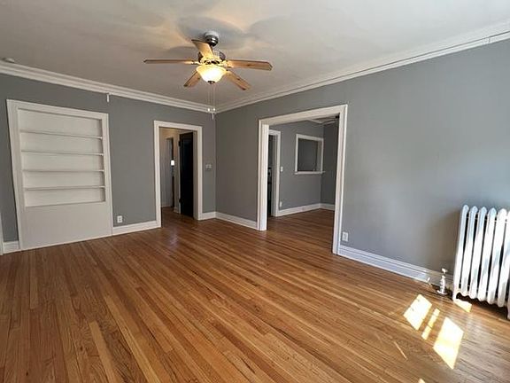 3rd image of 5933 N Paulina St APT 2E