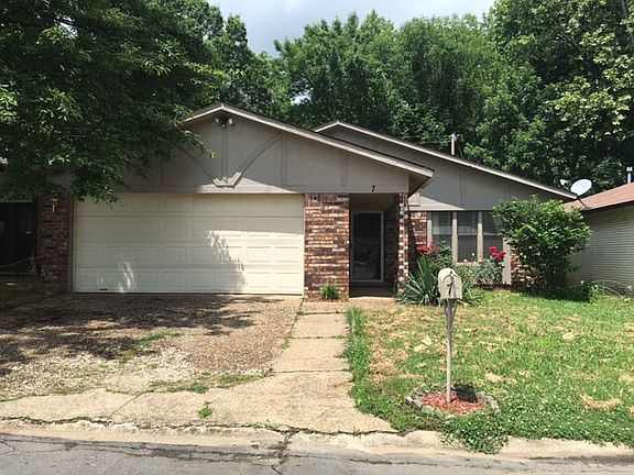 2nd image of 7 Santiago Dr