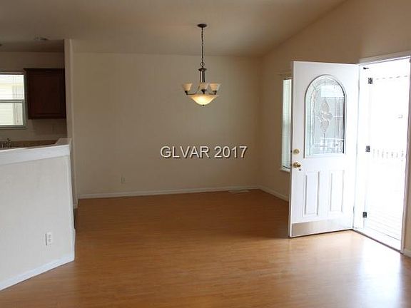 2nd image of 801 Montecito Dr