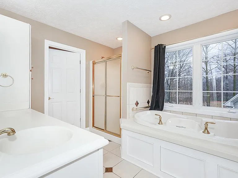 3729 Edgehill Dr — Photo 27