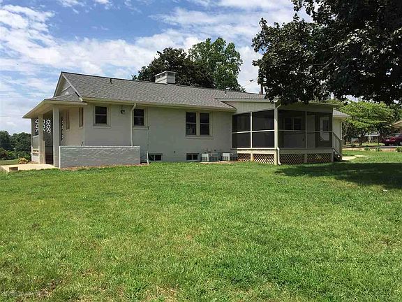 4th image of 23 Crestview Dr