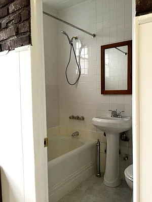 Rented by Grand & Co. | media 19