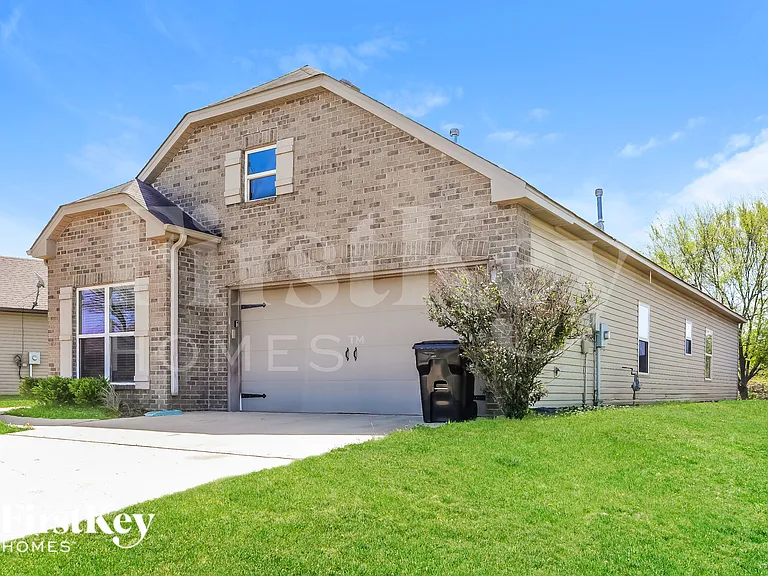 4737 Rosser Loop Dr — Photo 2
