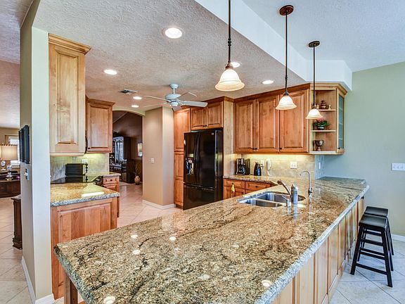 4th image of 1493 Leisure World