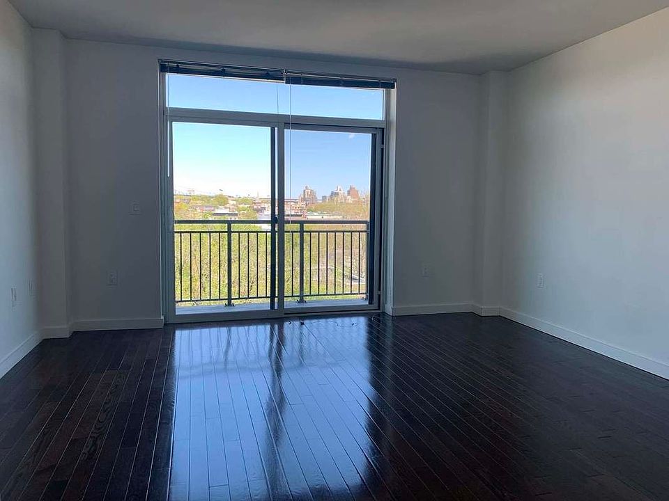 1st image of 1215 Broadway APT 711