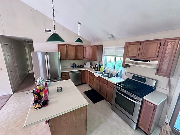 5th image of 22 Ashley Drive