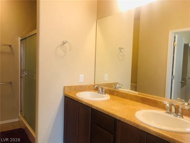 5827 Corbin Ave — Photo 7