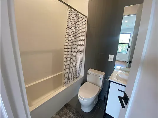 Rented by Rentopia | media 31