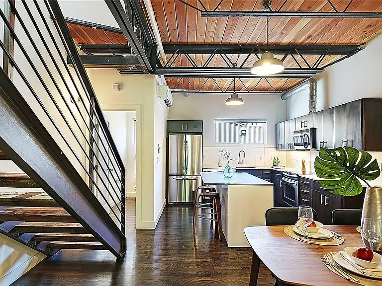 Kitchen (powder room to the left - behind stairs to the primrary)