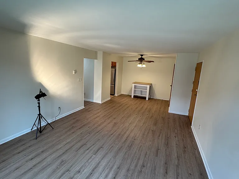 460B Liberty St #208 — Photo 14