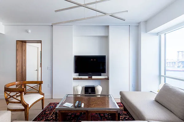 Rented by Douglas Elliman | media 19